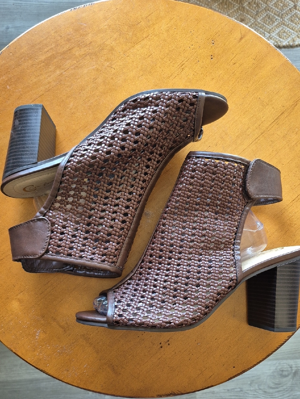 Cato Comfort Woven Open-Toe Brown 4" Stacked Heel Ankle Strap Sandals. 11W